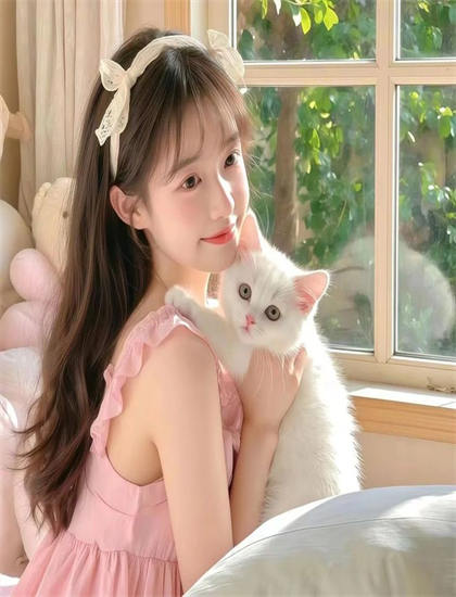 现象级作品：格雷塔拍摄技巧分析：镜头语言与画面构图探讨